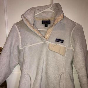 Patagonia. White XS fleece